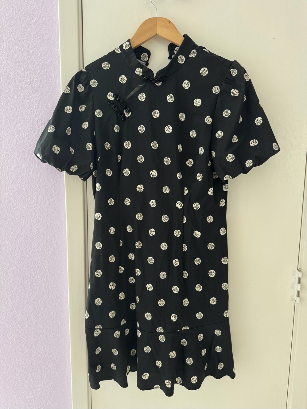Goelia Cheongsam Black Mandarin Collar Qipao Rose-Printed Dress